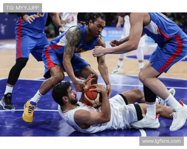 乔恩·马丁祖比埃塔赛场别离迎新 乔恩·马丁祖比埃塔赛场别离迎新